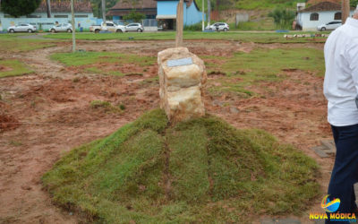 Lançamento da Pedra Fundamental da Construção da Prefeitura Municipal na Praça Filomeno Cardoso.