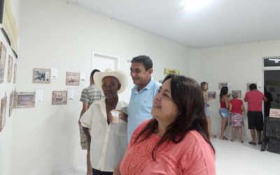 Galeria Anos Dourados de Nova Módica é exposta no Centro de Convenções Municipais